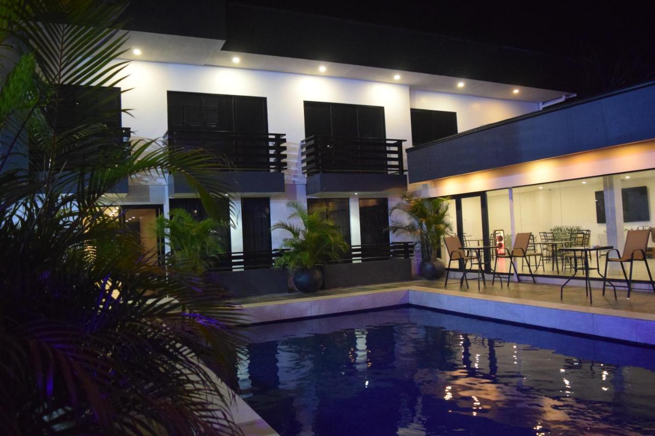 פרמריבו Hotel Ritzz מראה חיצוני תמונה