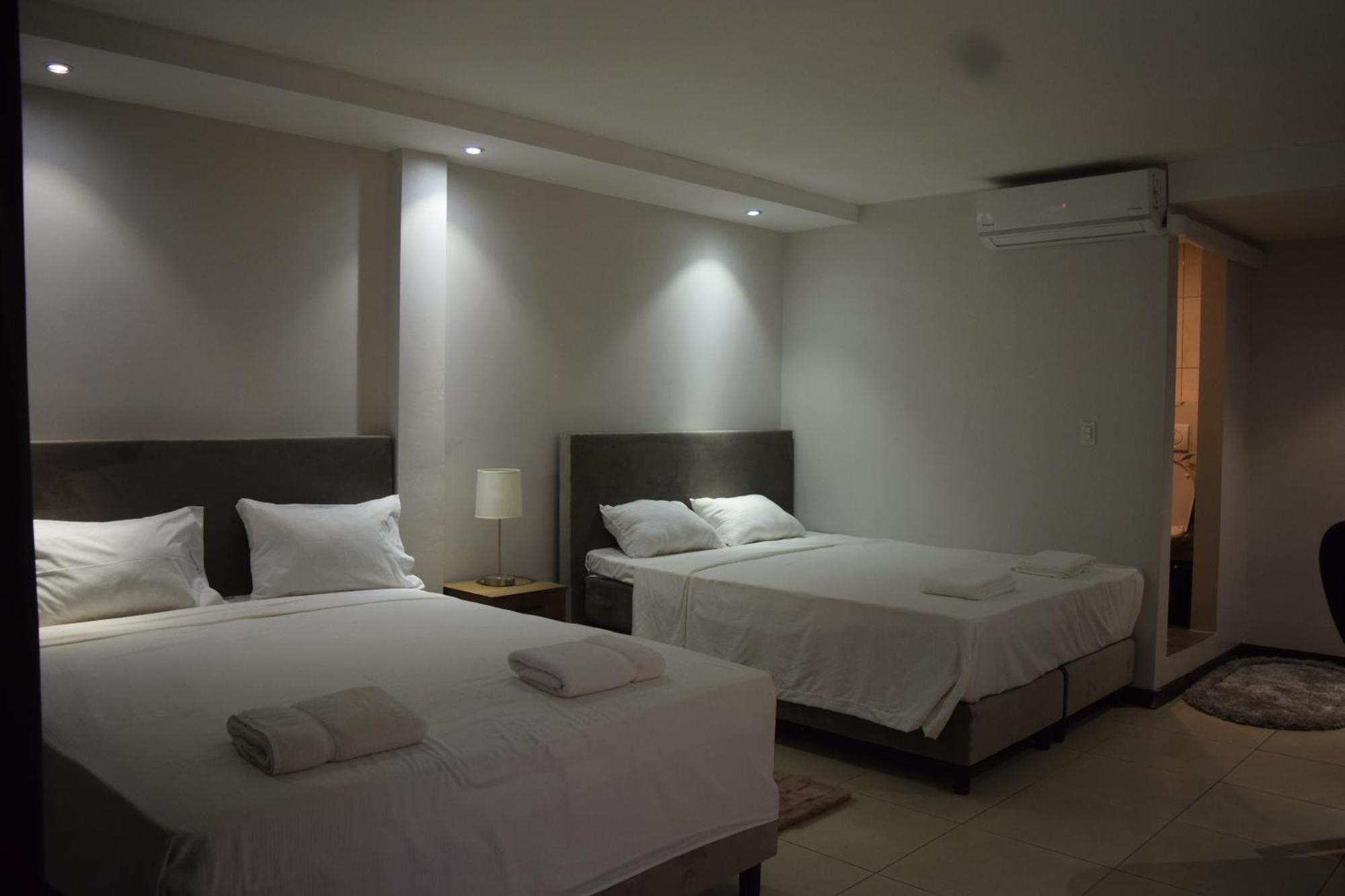 פרמריבו Hotel Ritzz מראה חיצוני תמונה